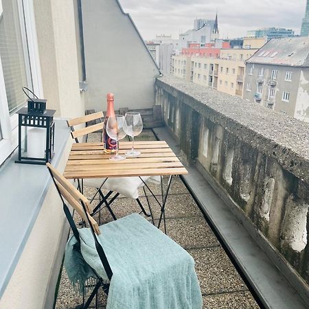 Charming Studio In The Old Town Apartamento Bratislava Exterior foto