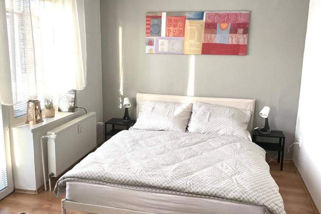 Charming Studio In The Old Town Apartamento Bratislava Exterior foto